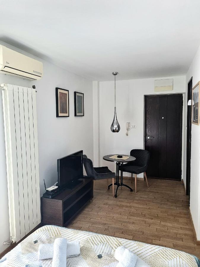 Dixy 2 Apartamento Belgrado Exterior foto